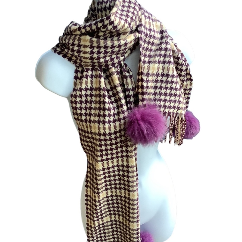 Scarf - Picture 2 of 4